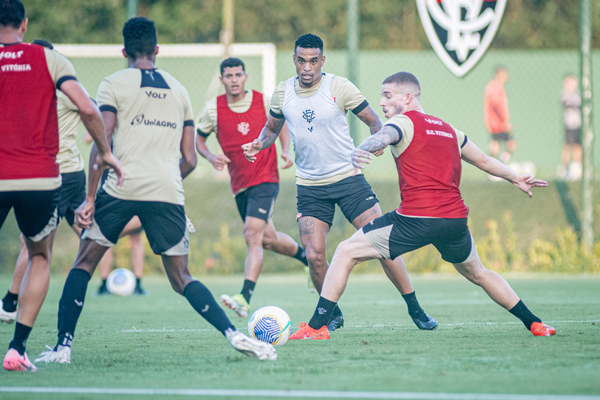 Vitória se reapresentou nesta terça-feira (20) para o jogo contra o São Paulo