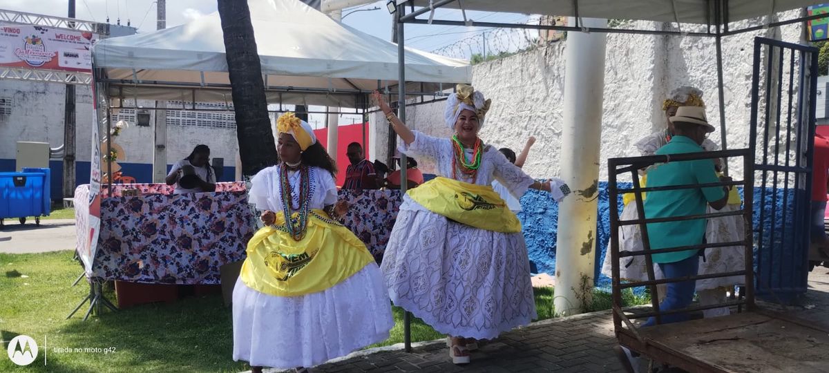 Baianas do grupo Vem Sambar