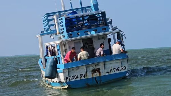 Barco saiu de Alcobaça e perdeu o leme