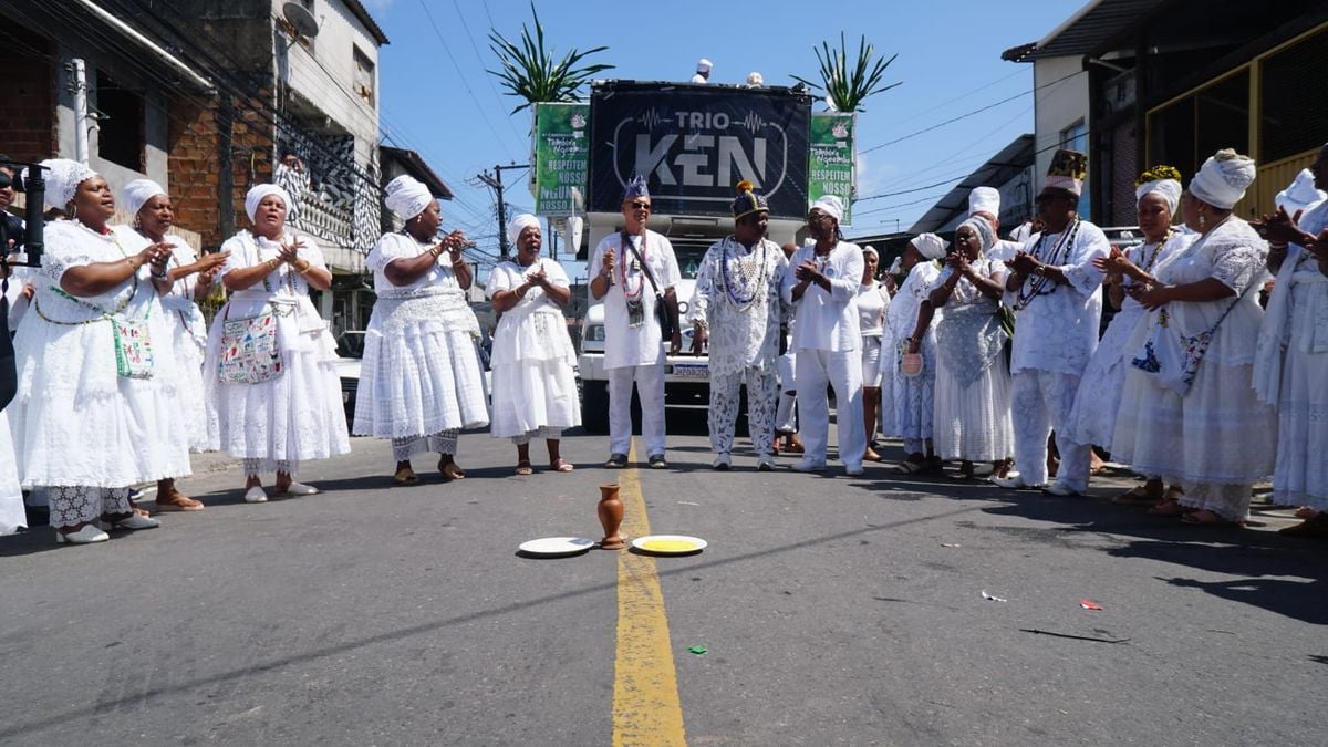 Tradições candomblecistas na caminhada pela paz