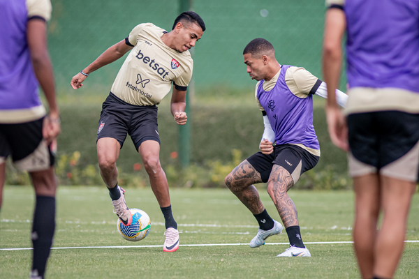 Mais da metade dos gols que ocorrem em jogos do Vitória acontecem no segundo tempo