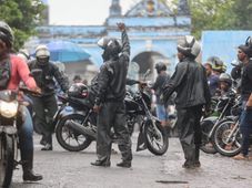Imagem - Nova lei multa em R$ 2 mil quem agredir entregadores e motoboys em Salvador