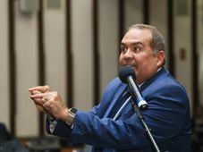 Imagem - Deputado pede apuração do MP após indícios de sobrepreço na compra de milho pelo governo