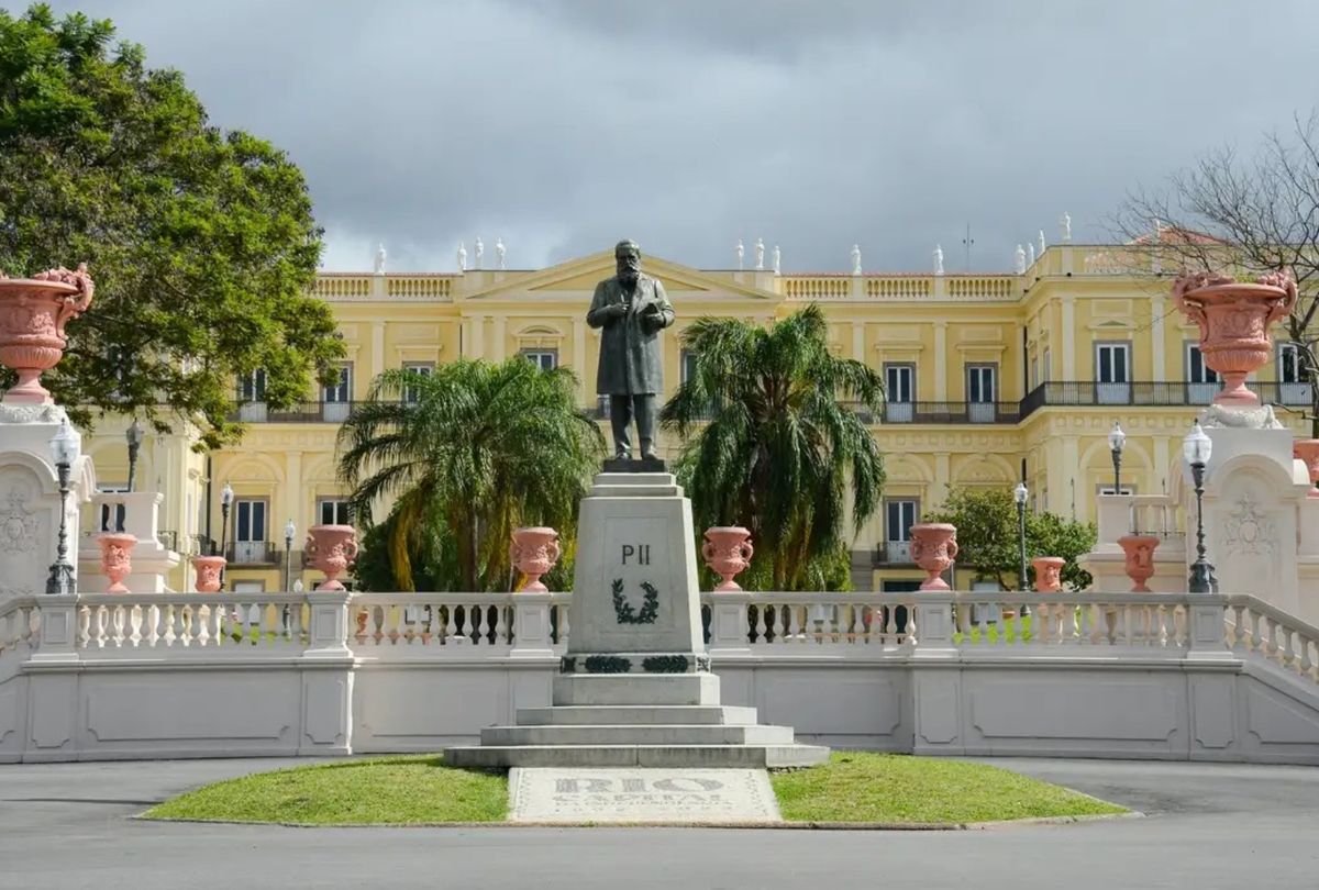 Museu Nacional faz apelo por doações