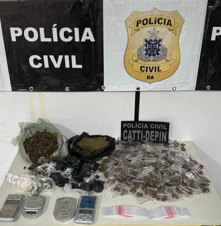 Drogas apreendidas em Feira de Santana por Divulgação - Ascom/PCBA