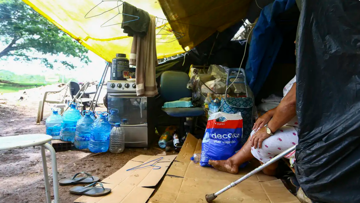 Mais de 13,6 mil pessoas vivem em moradias improvisadas na Bahia