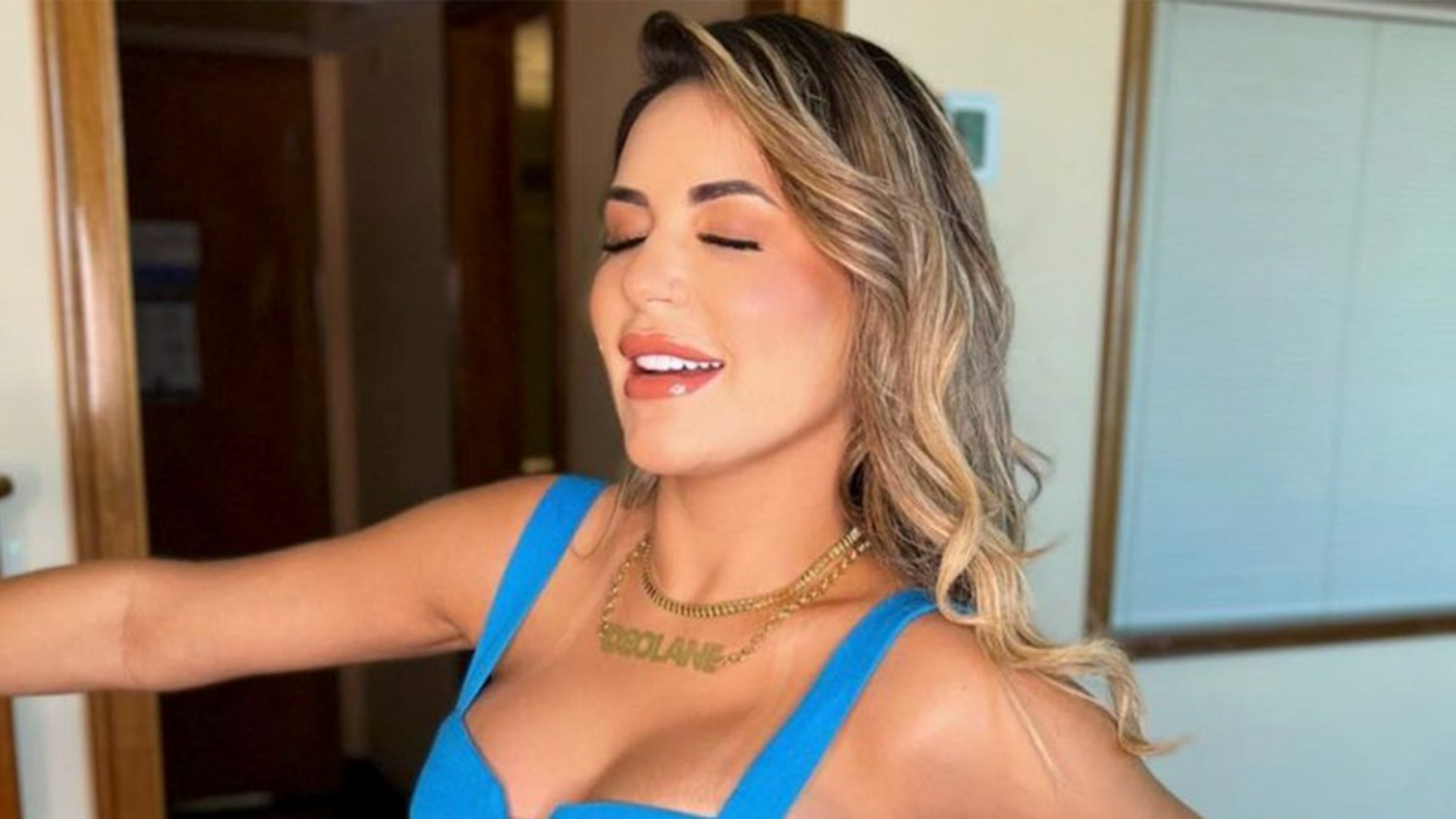 Deolane Bezerra por Redes sociais