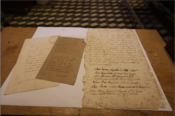 Manuscritos de Castro Alves e carta assinada por Joana Angélica