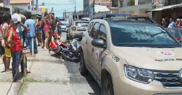 Bandidos tentaram roubar moto