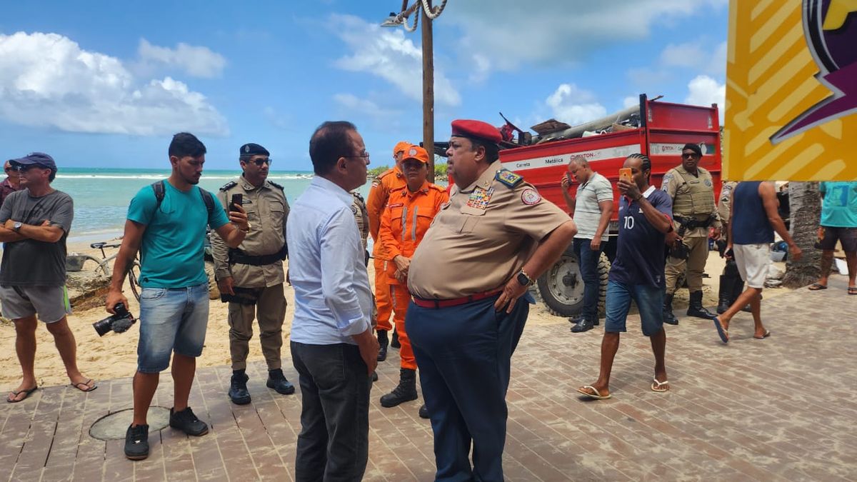 Reunião entre  comandante-geral do Corpo de Bombeiros Militar da Bahia (CBMBA) e prefeito de Cairu