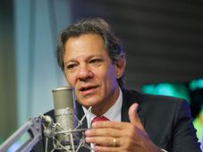 Imagem - Haddad vai anunciar isenção de IR para quem ganha até R$ 5 mil em pronunciamento