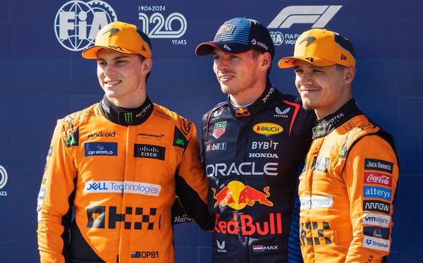 Oscar Piastri, Max Verstappen e Lando Norris durante o GP da Emilia-Romagna