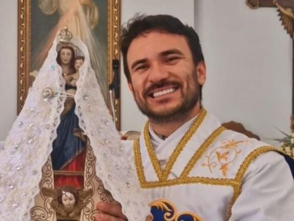 Imagem - Famoso na internet, Padre Fabrício Rodrigues morre aos 29 anos após acidente grave