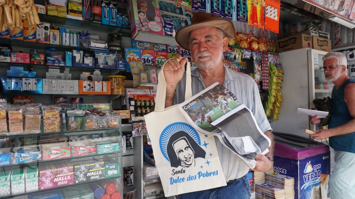 Ecobag foi vendida com jornal e pôster de Santa Dulce dos Pobres