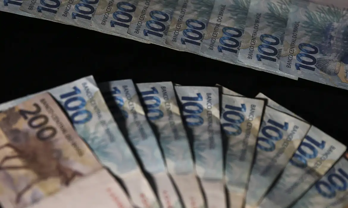 Dinheiro por José Cruz/Agência Brasil