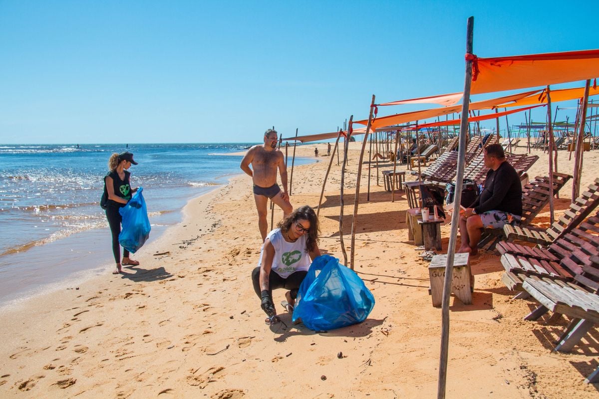 Projeto em Porto Seguro já recolheu 100 toneladas de lixo