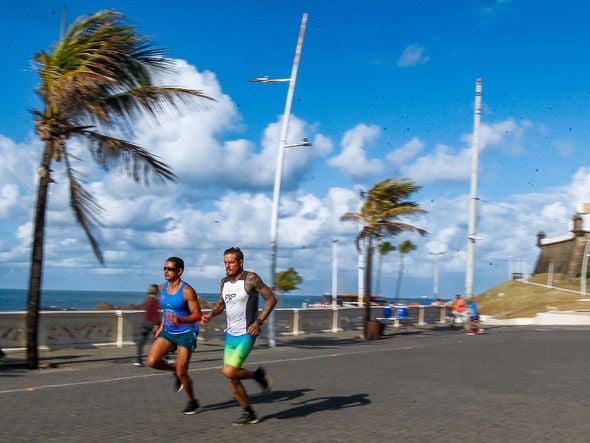 Imagem - Conheça triatleta que será 1ª pessoa cega da Bahia a fazer prova de 113 km