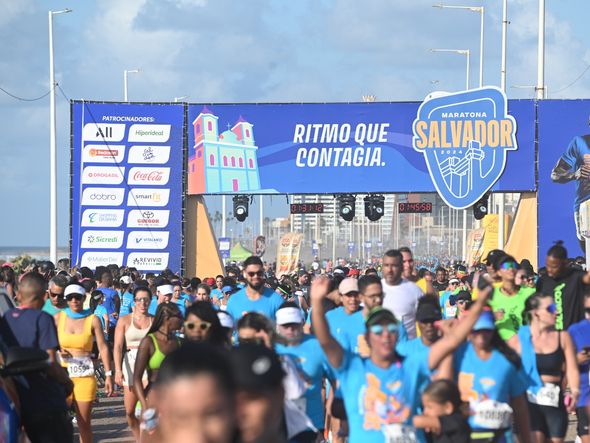 Imagem - Com recorde de participação, Maratona Salvador reúne corredores de diferentes estados na Boca do Rio