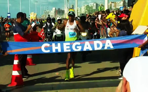 Pernambucano vence Maratona Salvador