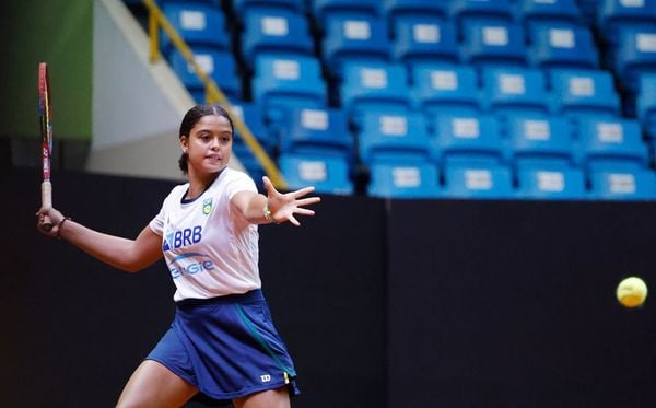 Nauhany Silva é a mais jovem tenista do ranking mundial da WTA