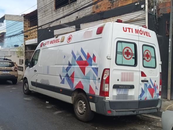 Imagem - Ambulância é furtada em frente a hospital na Caixa D'Água