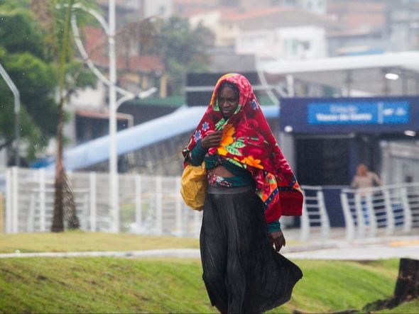 Imagem - Chuva deixa trânsito lento em Salvador; veja quais via são mais afetadas