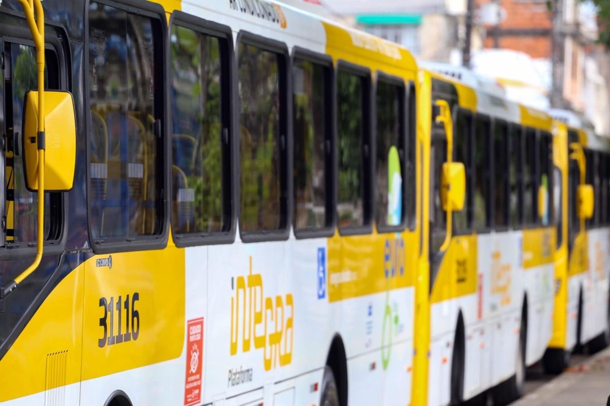 Moradores de três bairros ganham nova linha de ônibus em Salvador 