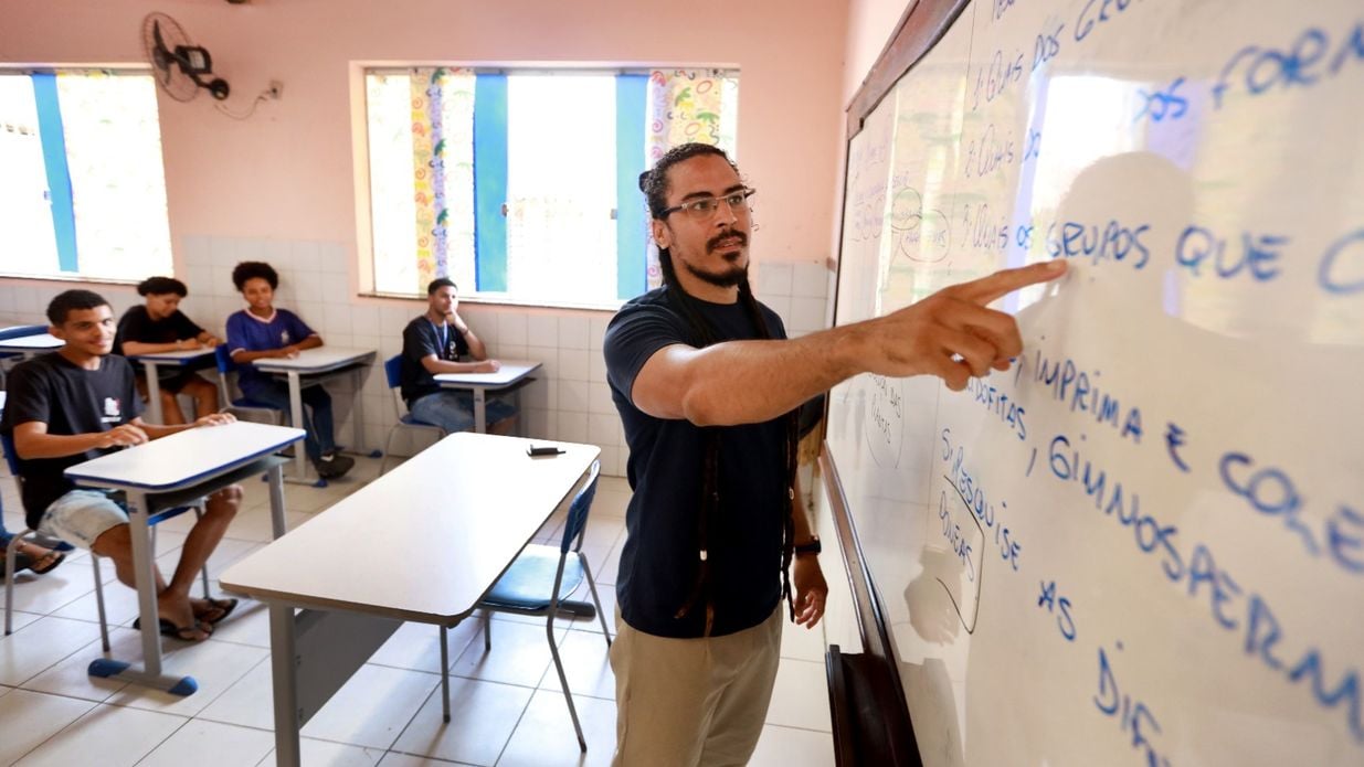 Imagem - MEC oferece mestrado e doutorado gratuitos para professores; saiba como se inscrever