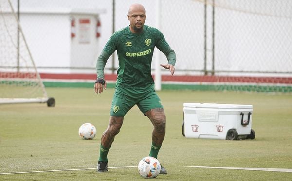 Felipe Melo em treino do Fluminense