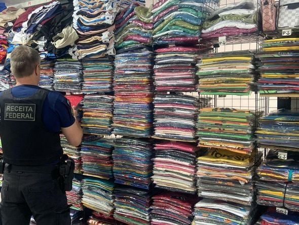 Imagem - Receita retira R$ 230 mil em peças de roupas falsificadas do comércio de Salvador