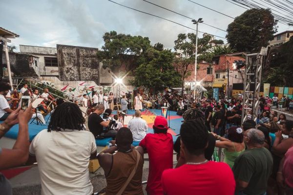 Carlinhos Brown e Orquestra Ouro Preto