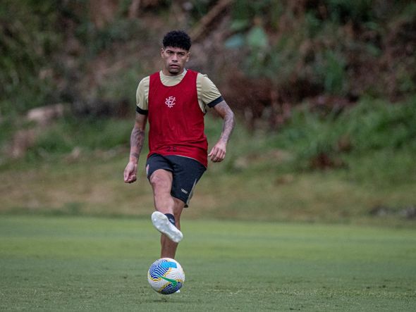 Imagem - Com Machado suspenso, Carpini vai precisar escolher substituto para jogo contra o Atlético-MG