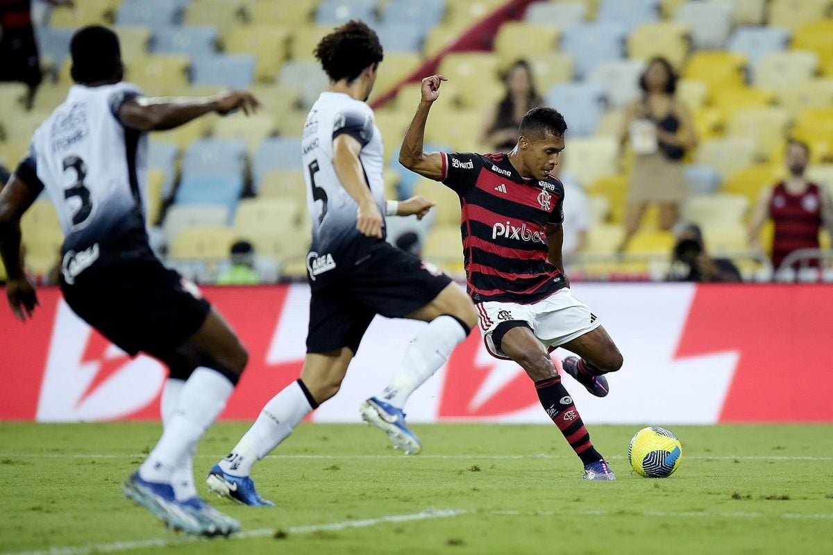 Alex Sandro fez o gol rubro-negro na partida