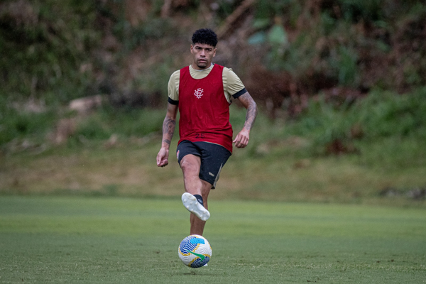 O volante Filipe Machado foi titular nas últimas sete partidas do Vitória no Brasileirão