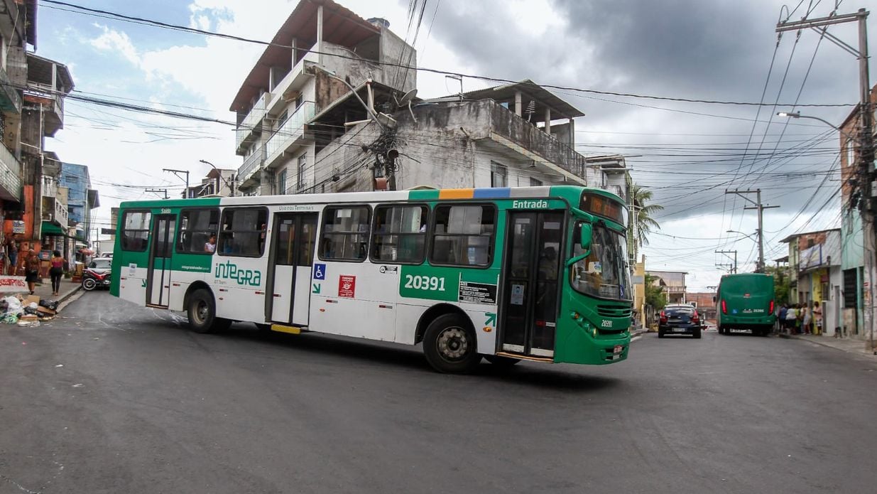 Imagem - Ônibus seguem sem circular em Tancredo Neves após ataque de traficantes do CV