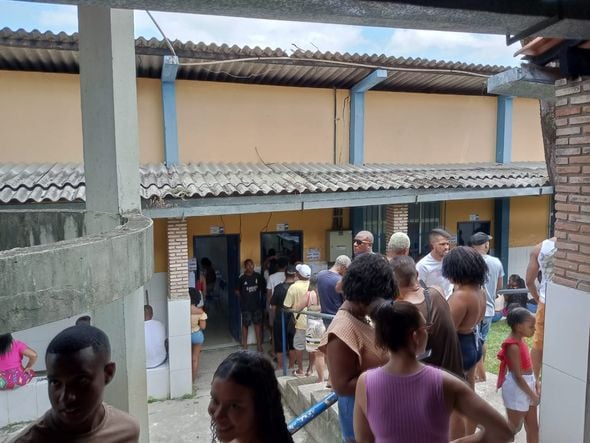 Imagem - Eleição em Paripe tem filas, boca de urna e trânsito lento