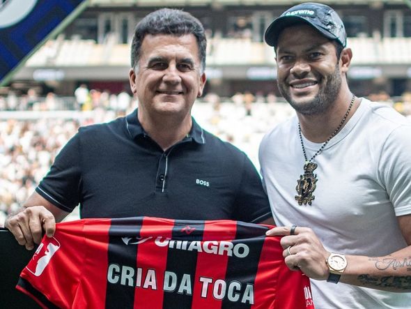 Imagem - Vitória faz homenagem para Hulk antes do jogo contra o Atlético Mineiro