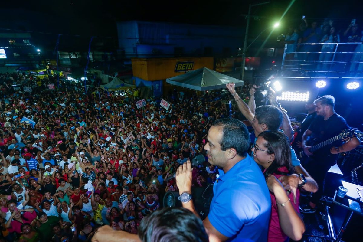 Festa da vitória de Bruno Reis tem arrocha e quebradeira no Subúrbio Ferroviário