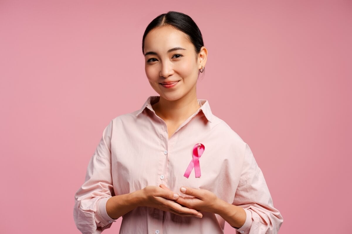 Informação é importante para o diagnóstico precoce do câncer de mama (Imagem: AYO Production | Shutterstock) por Imagem: AYO Production | Shutterstock