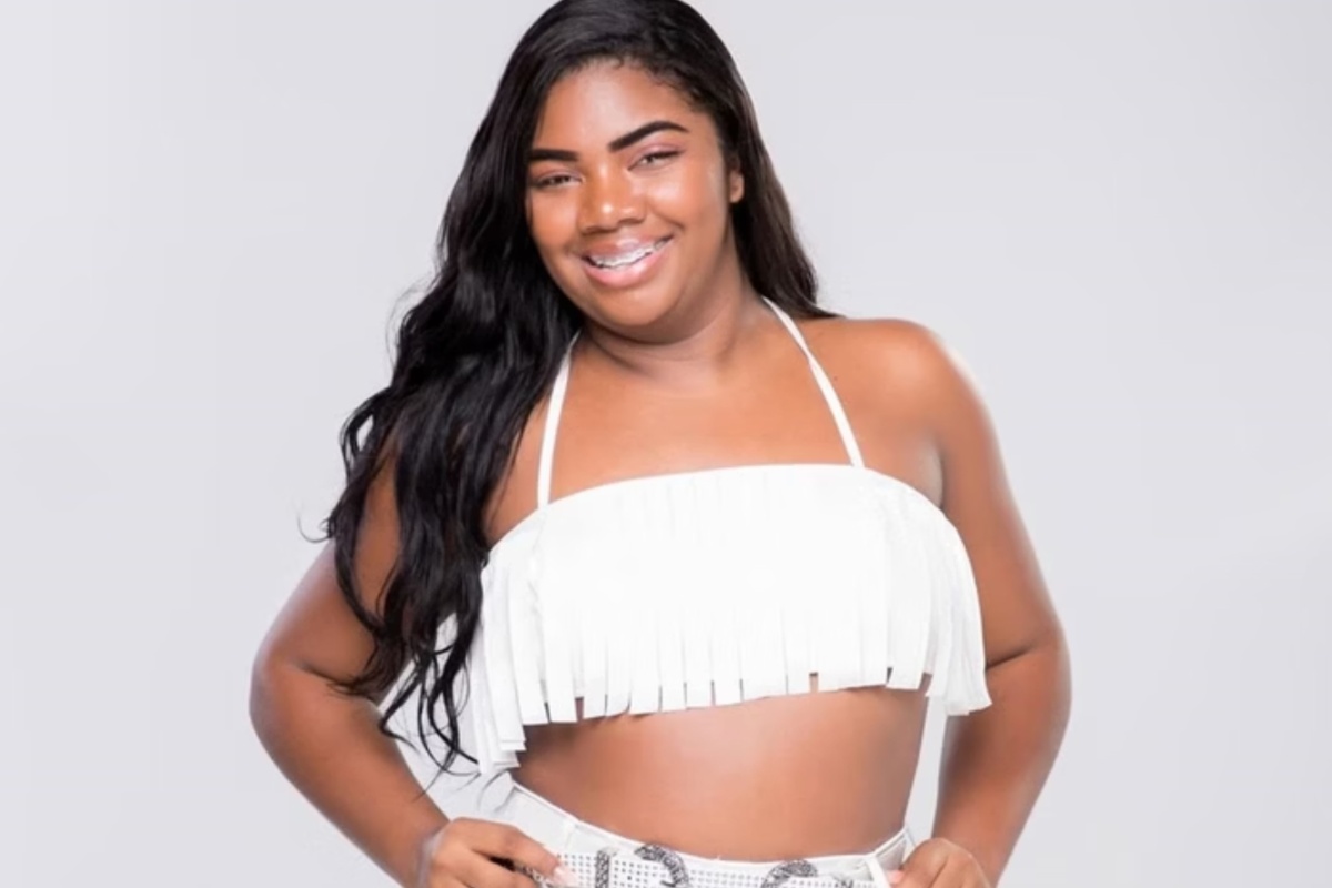 Raquel Brito por Reprodução