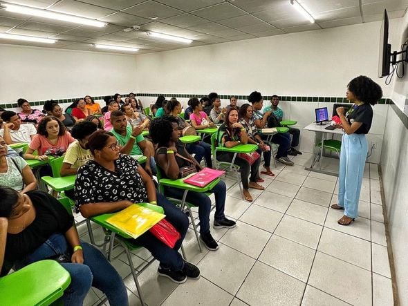 Imagem - Feirão de empregos e estágios movimenta  Plataforma, em Salvador