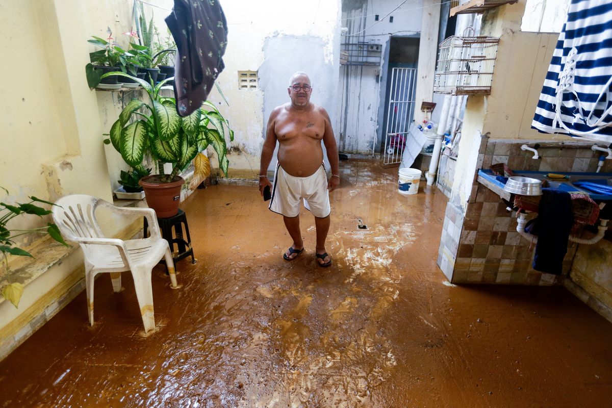 Cosme contabiliza prejuízos após vazamento de água