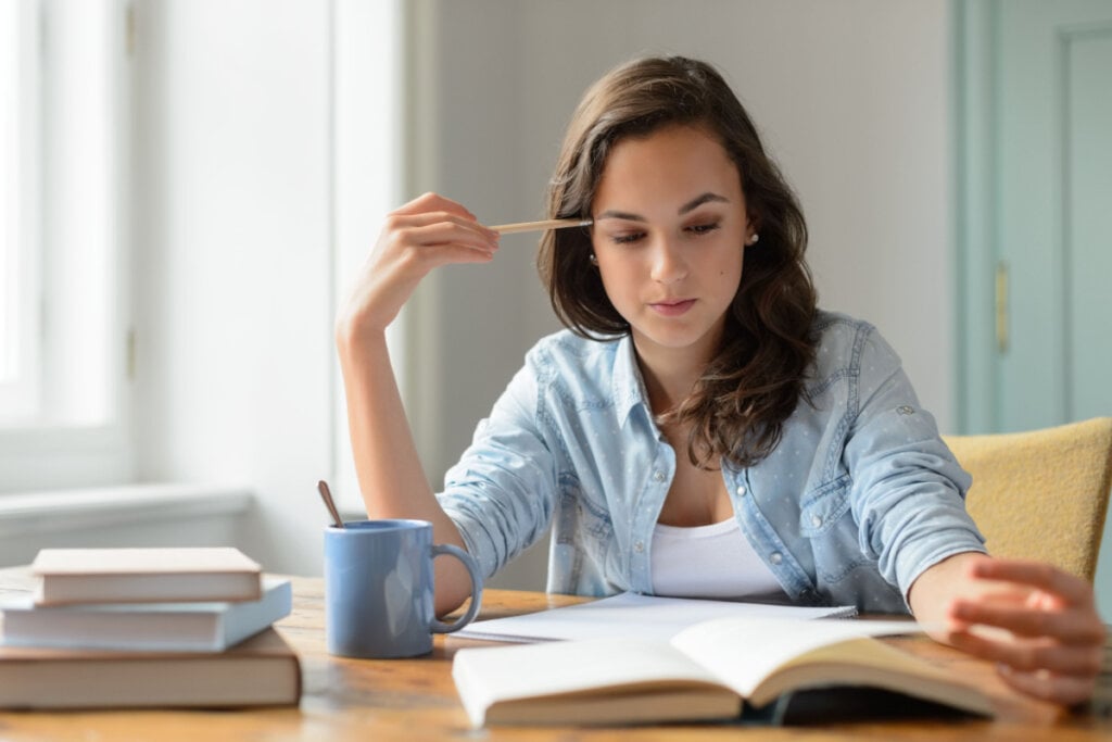 A ansiedade pode dificultar a concentração durante as atividades diárias (Imagem: CandyBox Images | Shutterstock)  por Imagem: CandyBox Images | Shutterstock
