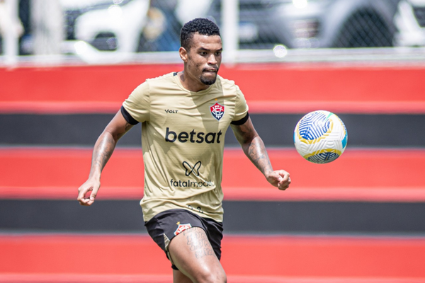 Alerrandro é o artilheiro do Vitória no Campeonato Brasileiro, com sete gols