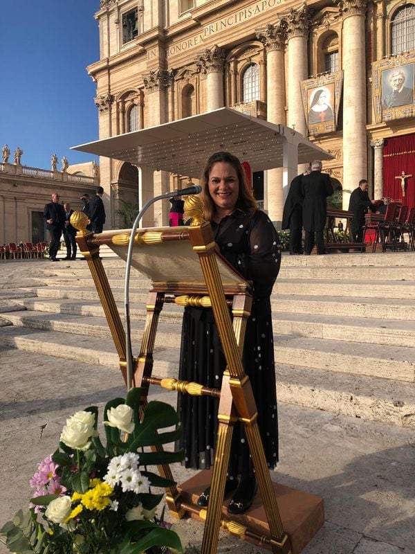 Joana fez leitura na missa de canonização