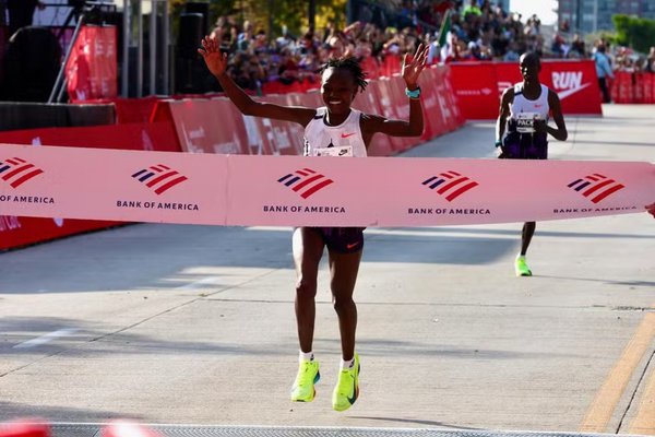 Queniana Ruth Chepngetich bate recorde mundial da maratona com incríveis 2h09min57s