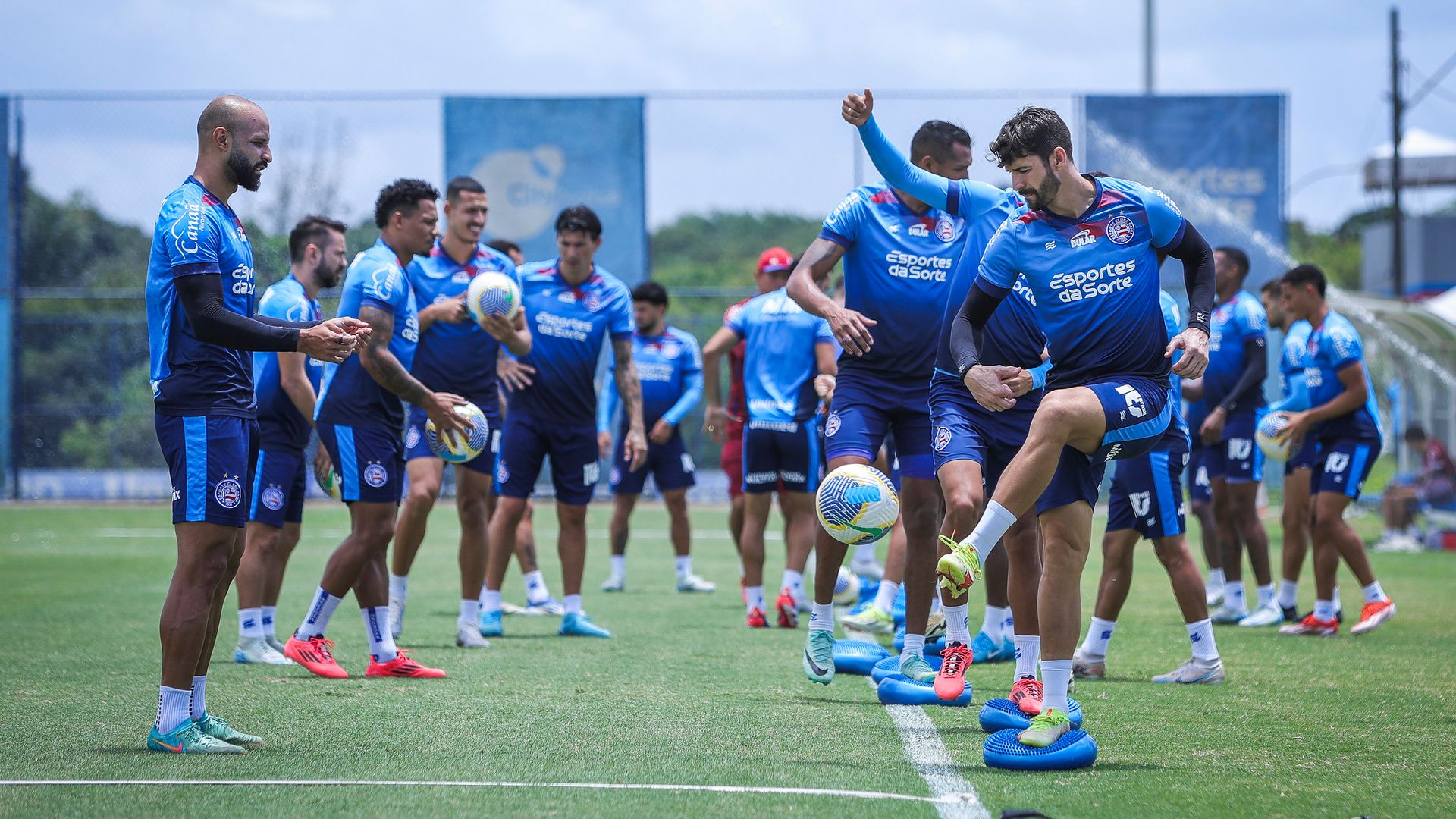 Imagem - Mercado tricolor: veja as contratações e quem deixa o Bahia em 2025