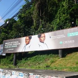 Imagem - Campanha do Cremeb contra falsos médicos gera polêmica em Salvador: 'Reforça estereótipo'