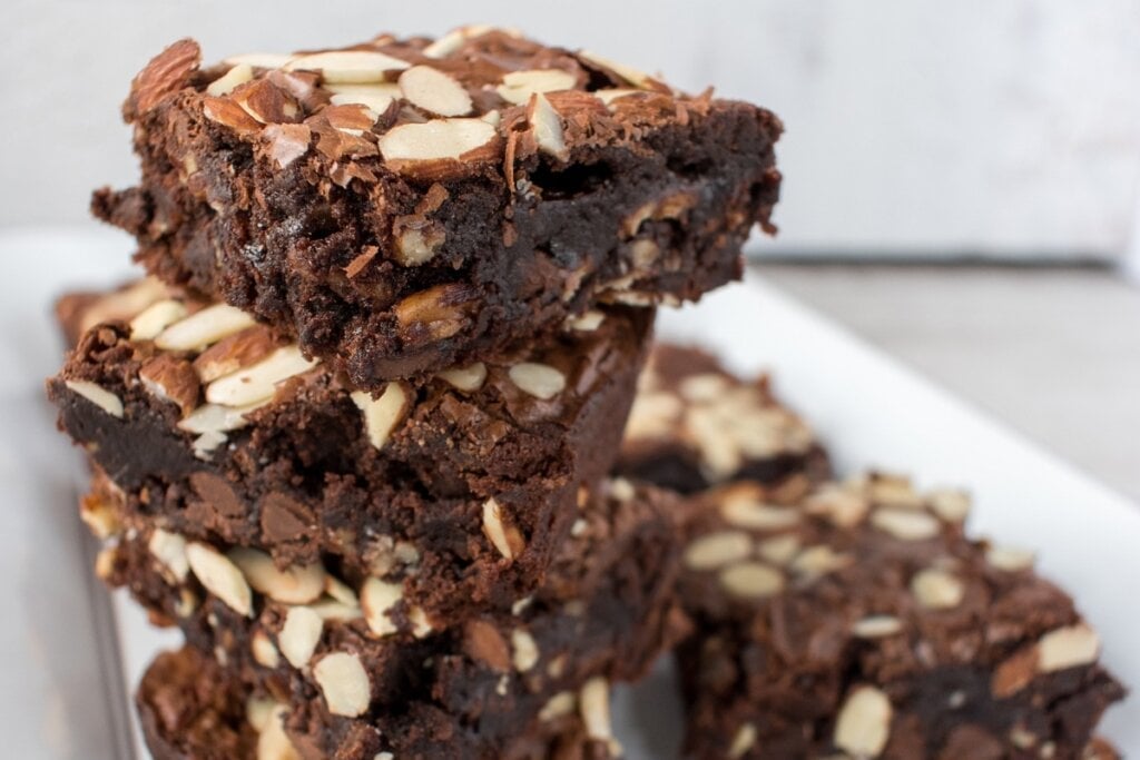 Brownie de chocolate com amêndoas (Imagem: Lynne Ann Mitchell | Shutterstock) por Imagem: Lynne Ann Mitchell | Shutterstock