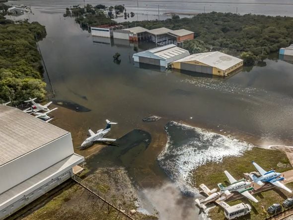 Imagem - Aeroporto de Porto Alegre volta a receber voos comerciais na segunda